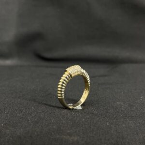 Taşlı Altın Yüzük